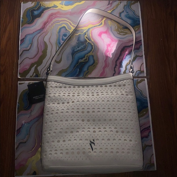 Chic Cream Shoulder Bag - Picture 6 of 9